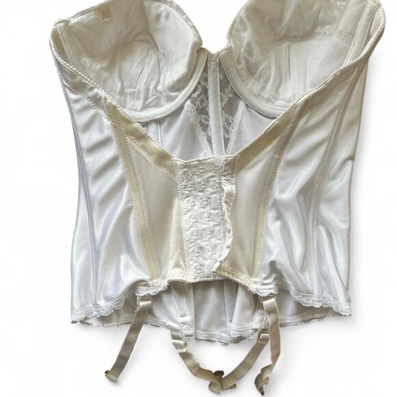 Va Bien White vintage satin corset top with lace trim and boning - Picture 3 of 4